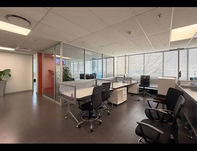 1,523M² OFFICE TO LET IN SOMERSET PARK